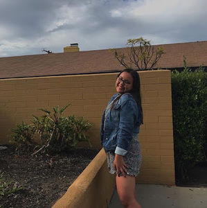 Meet your Posher, Edith